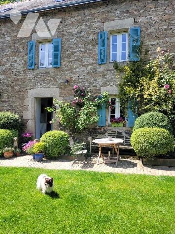 Charme et authenticité pour cet ancien moulin rénové. Amoureux de vieilles pierres, de nature e...