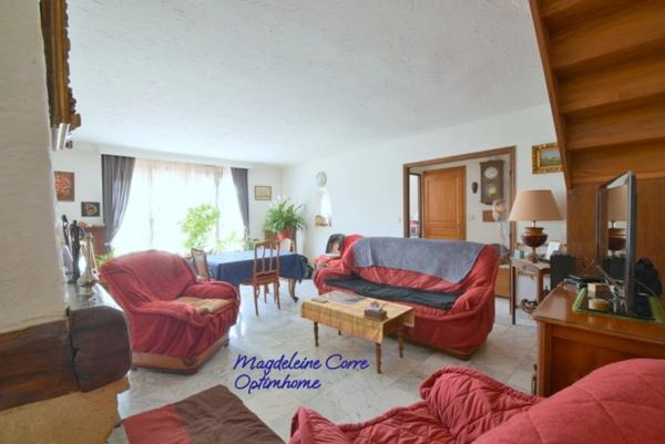 Maison spacieuse 141 m² avec jardin et dépendance – Quartier calme à 8 min du centre de Crosne