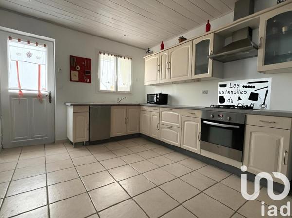 House for sale 4 rooms 105 m² Dompierre-sur-Mer