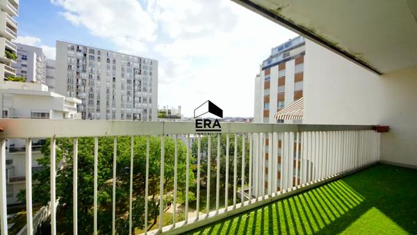 appartement F2 refait à neuf avec balcon