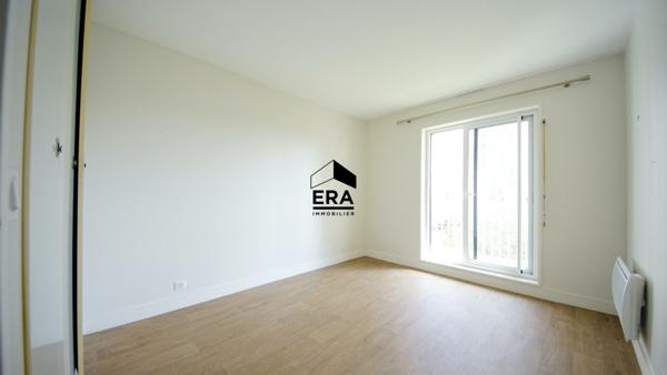 appartement F2 refait à neuf avec balcon
