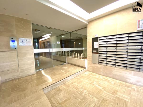 appartement F2 refait à neuf avec balcon