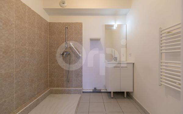 Appartement à vendre    3 pièces • 80 m2 Livry-Gargan