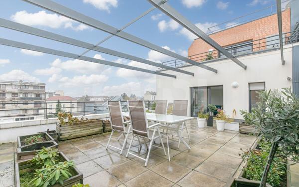 Appartement à vendre    3 pièces • 80 m2 Livry-Gargan