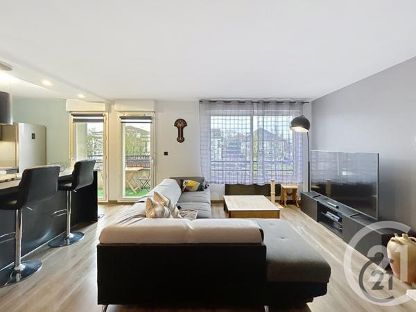 Appartement F4 à vendre  4 pièces - 76,15 m2 MOISSY CRAMAYEL - 77