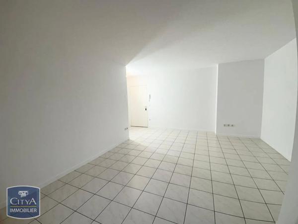 Appartement à louer 2 pièces 55.15m²