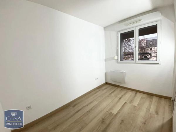 Appartement à louer 2 pièces 55.15m²