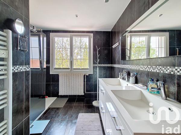 Maison à vendre 5 pièces 127 m² Sancoins