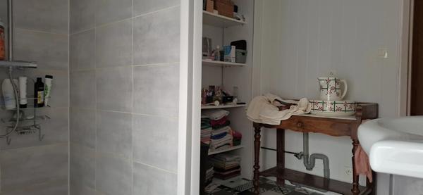 A vendre LIMEYRAT (24), maison de 172 m2 sur un terrain de 2300 m2.