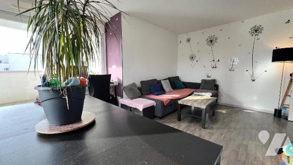 NOUVEAUTÉ - TRENTE CINQ NOTAIRES

Situé au 2ème étage sur 3 d'une résidence récente et sécuri...