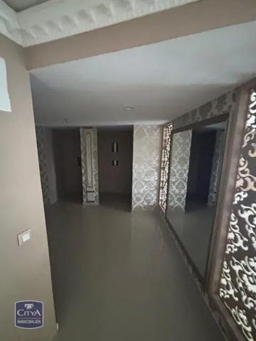 Immeuble à louer 68m² Lille (59000)