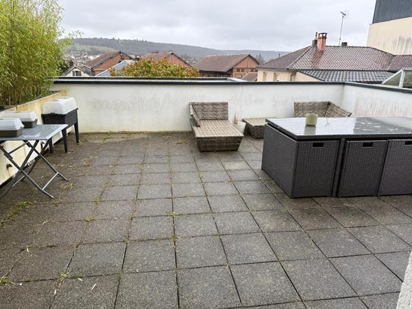 Appartement 2 pièces 45m2 proche centre ville avec terrasse