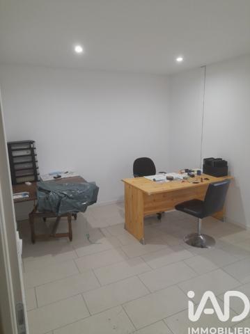 Immeuble à vendre 131 m² Mours-Saint-Eusèbe
