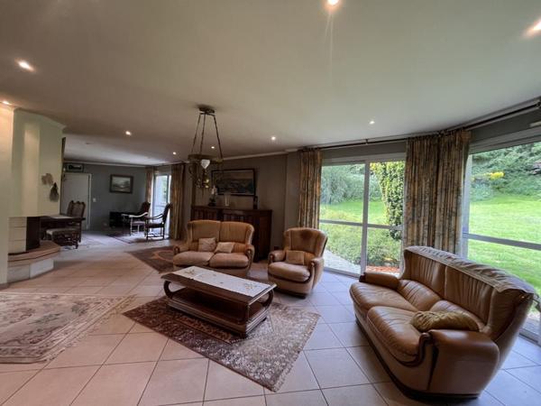 Maison à vendre 368 544 € Pont-de-Buis-lès-Quimerch 6 p 240 m² DPE E