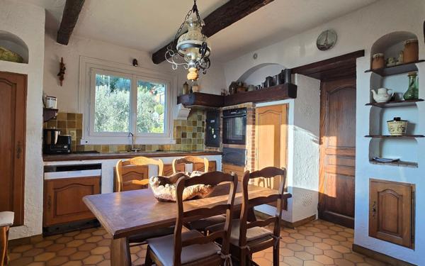 Maison à vendre    5 pièces •  Drap