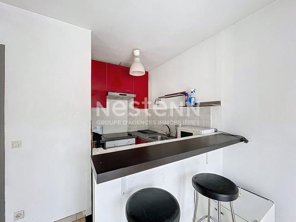 A louer Studio à CHILLY-MAZARIN avec place de parking