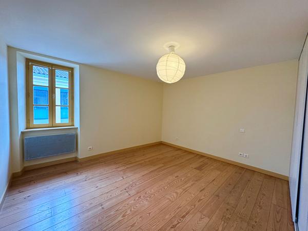 Joli T3 rénové de 62m² au centre ville de L'Isle-Jourdain