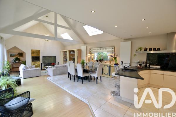 Maison à vendre 8 pièces 181 m² Osny