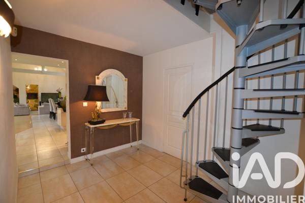 Maison à vendre 8 pièces 181 m² Osny