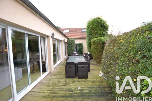 Maison à vendre 8 pièces 181 m² Osny