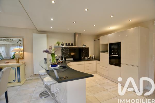 Maison à vendre 8 pièces 181 m² Osny