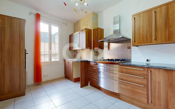 Maison à vendre    3 pièces • 90 m2 Soissons