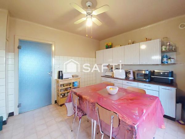 Charmante maison familiale de 112 m² sur un terrain d'environ 1 214 m²