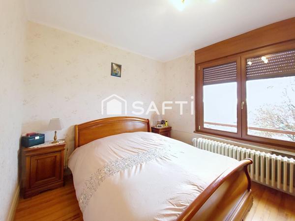 Charmante maison familiale de 112 m² sur un terrain d'environ 1 214 m²