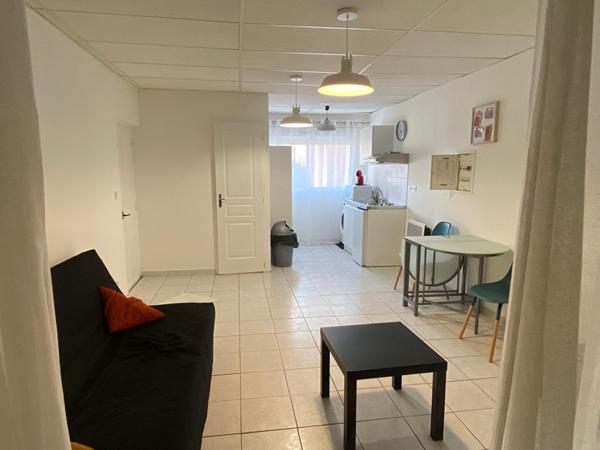 STUDIO meublé - 31 m² - BEDARIEUX - LOYER 370 € CC
