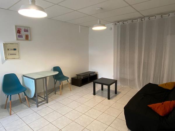 STUDIO meublé - 31 m² - BEDARIEUX - LOYER 370 € CC