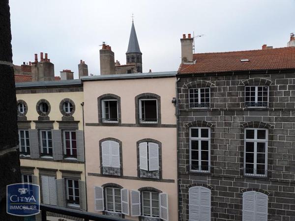 Appartement à louer 2 pièces 37.8m² Riom (63200)