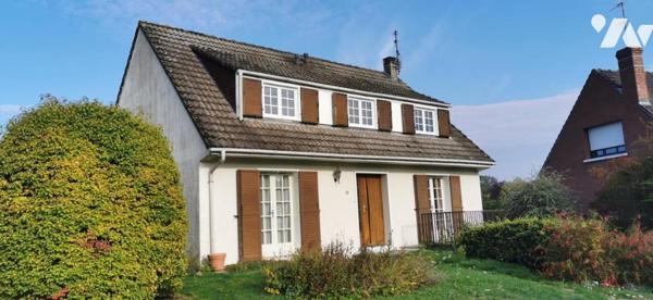DAINVILLE - Pavillon individuel de type semi plain pied SH env. 127 m² avec garage et beau jardin