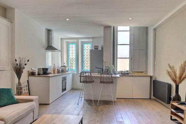 Magnifique appartement T2 de 47.10 m2 au coeur du centre-ville - Vendu Meuble pret a habiter