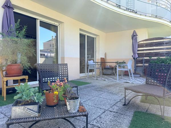 Appartement 2 pièces avec terrasse
