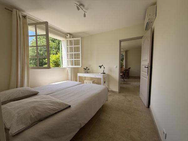 Maison à vendre  9 pièces - 350 m2 GRIMAUD - 83