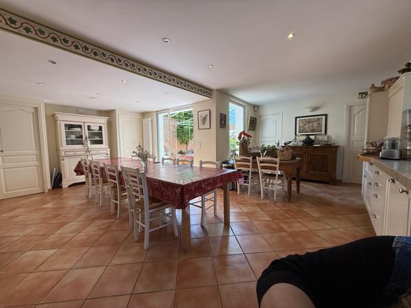 Maison à vendre  9 pièces - 350 m2 GRIMAUD - 83