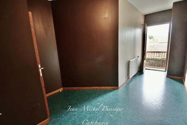 Maison à vendre 6 pièces 142m2 à VALENTINE (31) comprenant 2 Logements Type III, Jardin