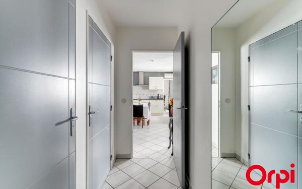 Appartement à vendre    4 pièces • 74,76 m2 Caluire-et-Cuire