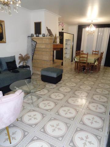 Très belle Maison 7P et 5 chambres à qqs minutes à pied de la gare RER de Cergy-Saint-Christophe