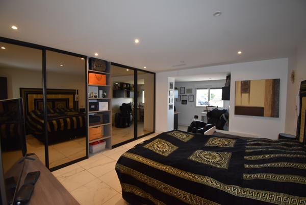 CINTEGABELLE- Maison 6 pièces 165 m² Cintegabelle (31550)