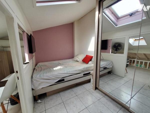 DUPLEX AVEC TERRASSE DANS RESIDENCE AU CALME