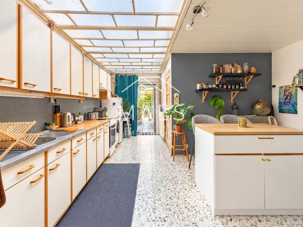 Belle bâtisse années 30 – 4 chambres – jardin sud-ouest