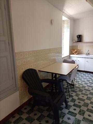 PROPRIETE DE 3 APPARTEMENTS À CÔTÉ DU PLAN D’EAU