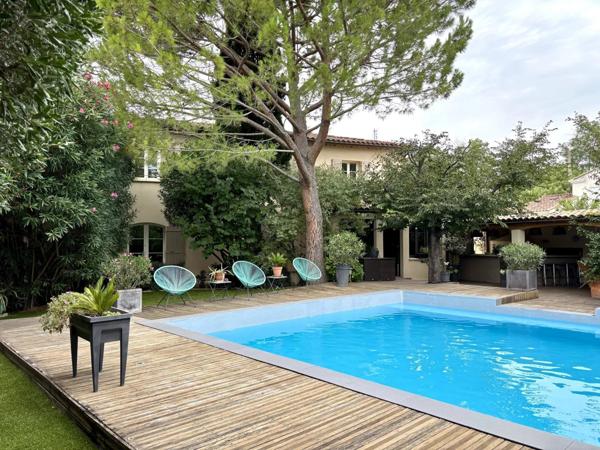 Vente Villa 6 pièces 187 m2 à Les Angles