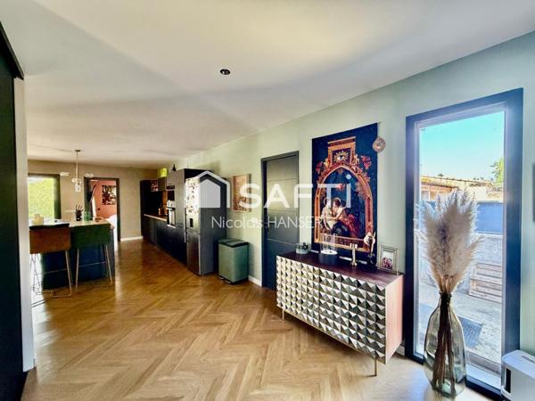 Maison contemporaine aux prestations haut de gamme située entre Nimes, Uzès et Alès
