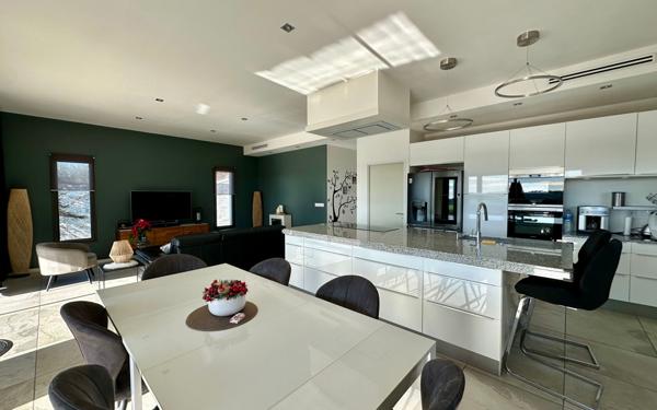 Maison à vendre    4 pièces •  Calvisson