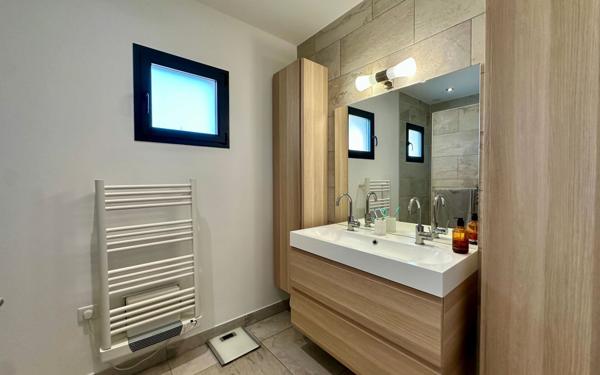 Maison à vendre    4 pièces •  Calvisson