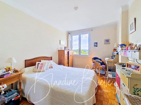 Appartement familial 3 chambres à 800 m du RER