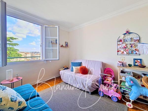 Appartement familial 3 chambres à 800 m du RER
