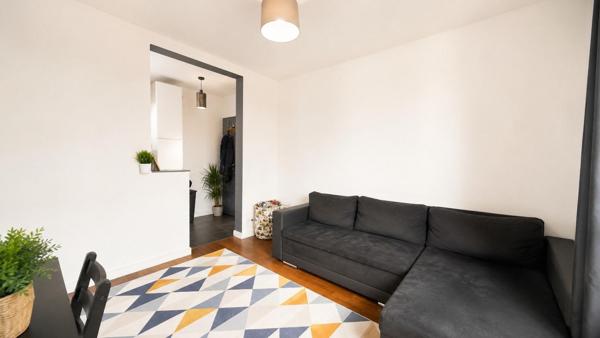 Appartement 2 pièces rénové Gondole Sud